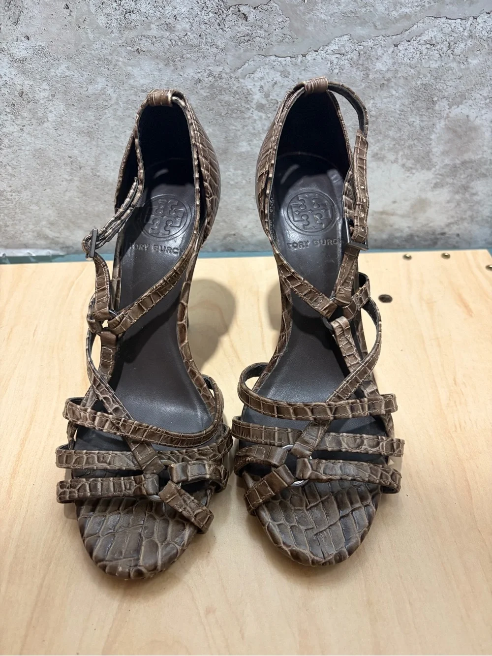 brown Tory Burch leather strapped heels size women’s 6.5m